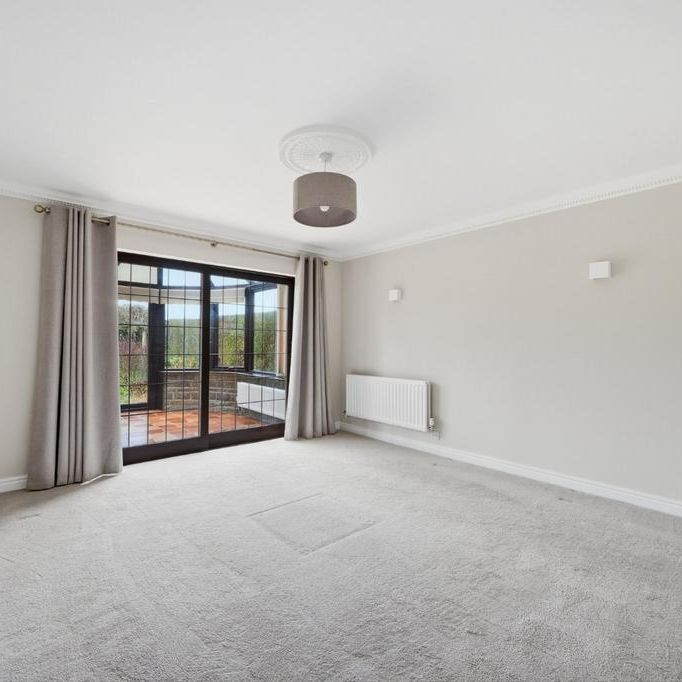 5 bedroom detached house to rent - Photo 1