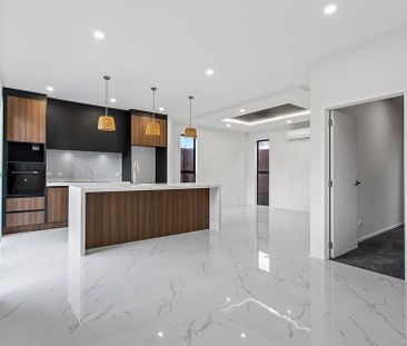 Stunning 4BR - Near New in Massey! - Photo 3