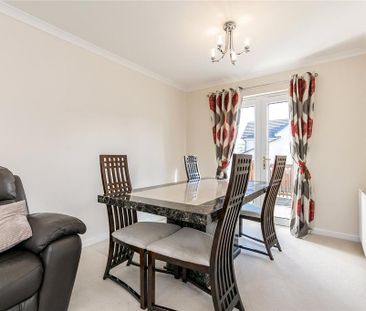 3 bedroom detached house to rent - Photo 4