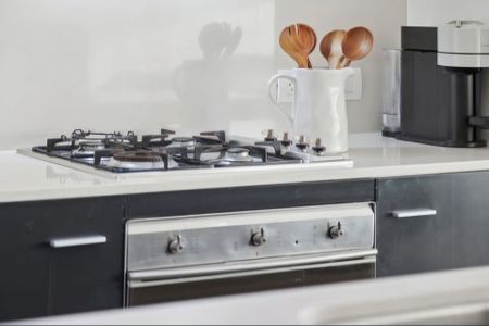 Modern 3-Bedroom Apartment in the Heart of Rockdale - Photo 4