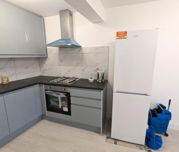 2 bedroom maisonette to rent - Photo 1