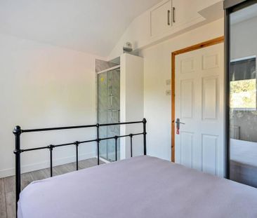 2 bedroom semi-detached house to rent - Photo 4