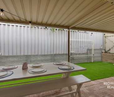 Beautifully Renovated Villa in Sought-After Palmyra! - Photo 4