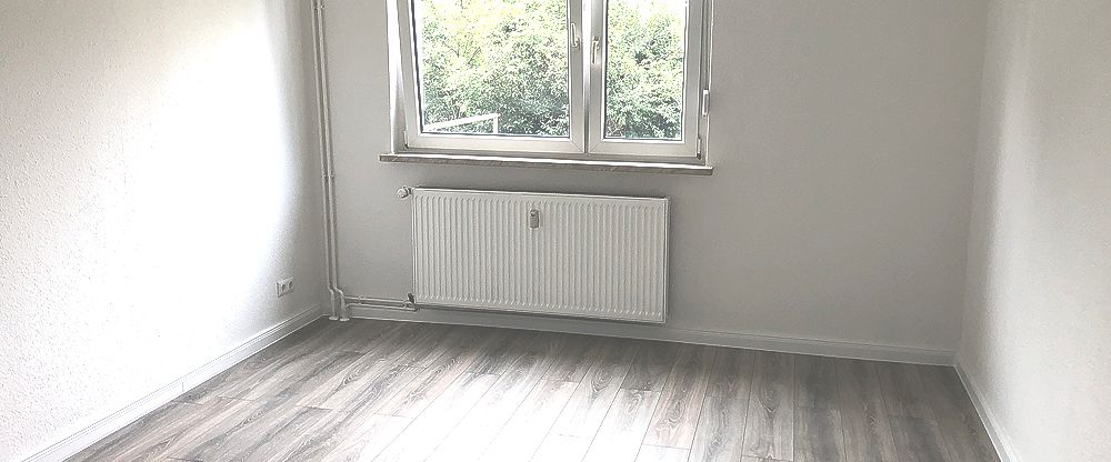 Frisch sanierte 2 Raumwohnung mit Balkon - Foto 1