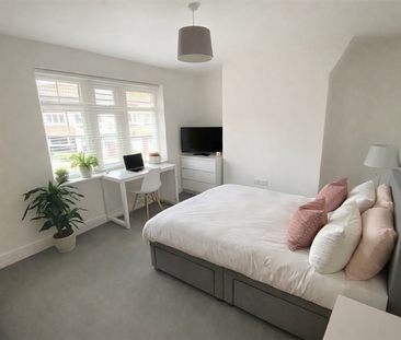 Barndale Road, Liverpool, L18 - Photo 1