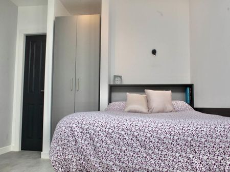 Studio 5, 207 High Street - Photo 4