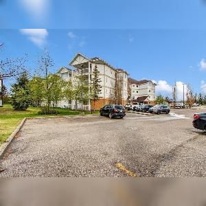 Fully Furnished 2 Bed 2 Bath Move-In Ready Utilities Incl. Fort Sask - Photo 4