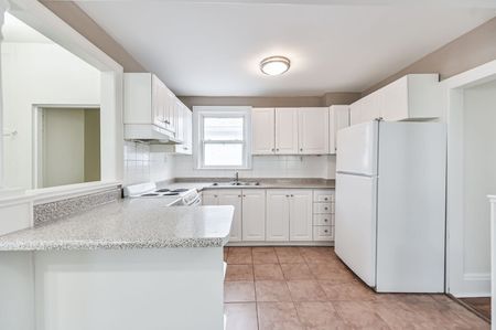 For Lease - 1237 Glencairn Avenue Unit# Main Fl, Toronto, Ontario - Photo 5