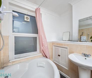 4 bedroom terraced house to rent - Photo 6