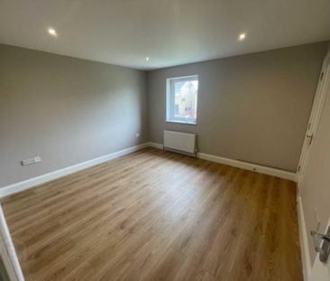 705, A Pinebank, Tullygally, Craigavon, BT65 5DA - Photo 4