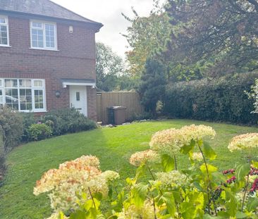 2 bedroom semi-detached house to rent - Photo 3