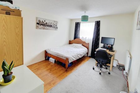 4 bedroom townhouse to rent - Photo 4