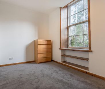 3 bedroom apartment to rent - Photo 2