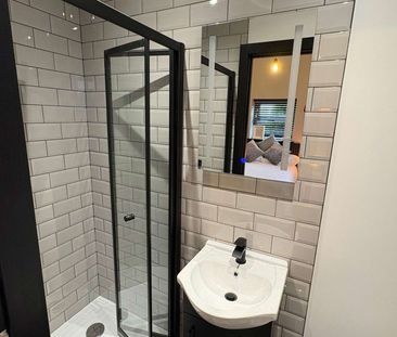 his exceptional 10-room professional HMO by Lautus Homes Room 10 - Photo 3