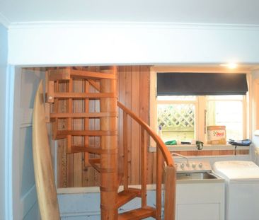 Island Bay House For Rent - Photo 1