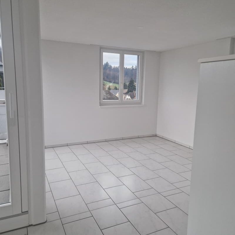 "Zentrales Wohnen in der Gemeinde Suhr!" - Photo 1