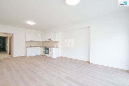 Pronájem bytu 2+kk 74 m² - Fotografie 2