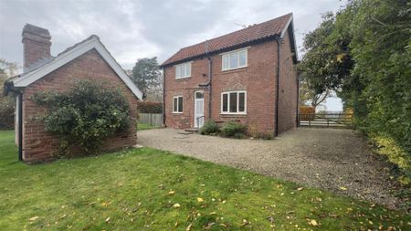 Main Street, Sand Hutton - Photo 5