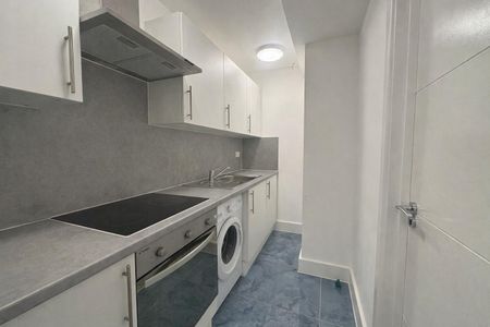 Heathfield Rise, Ruislip HA4, London - Photo 3