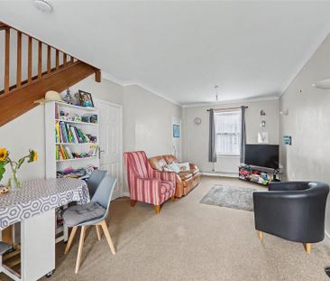2 bedroom terraced house to rent - Photo 1
