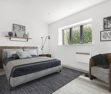 Flat to rent - Baring Road, London, SE12 - Photo 4