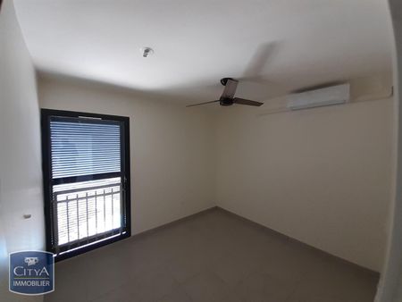 Location Appartement 5 pièces 103m² ST DENIS 97400 - Photo 2