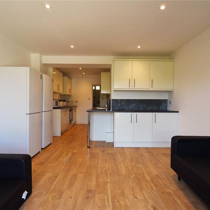 7 bedroom terraced house to rent - Photo 1