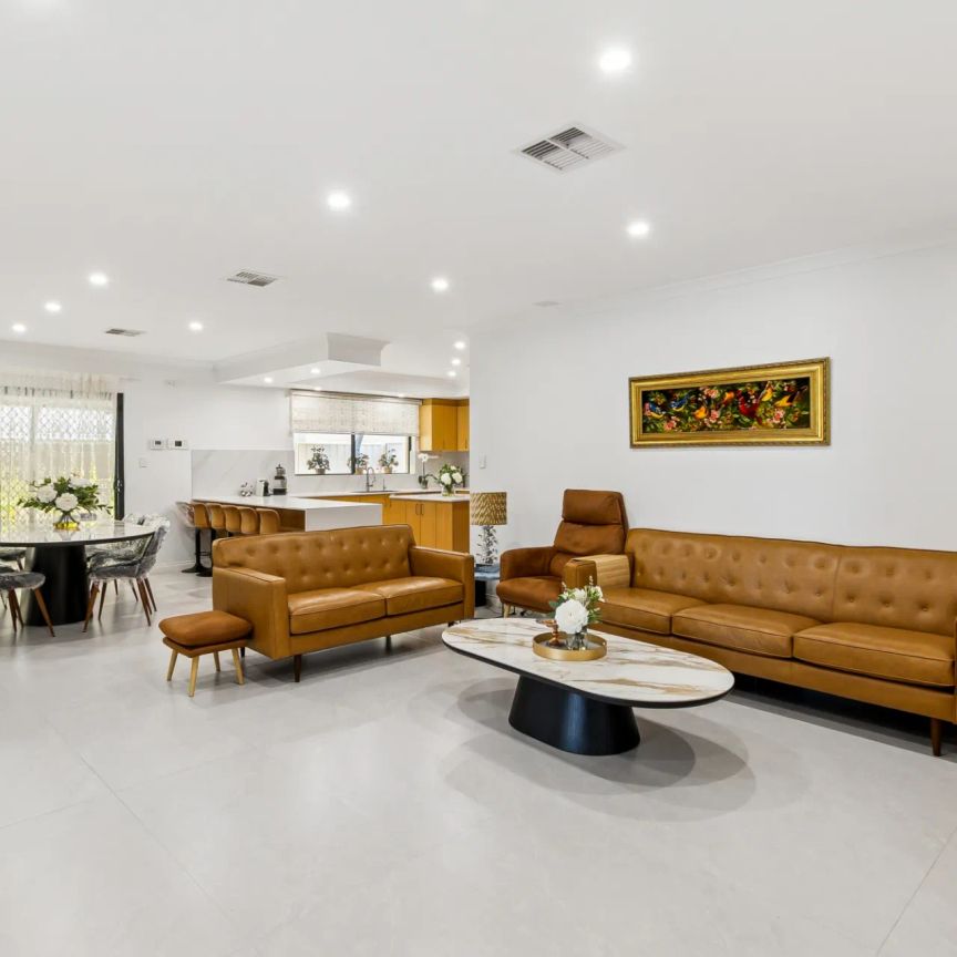 Parkside Family Living with Renovated Kitchen & Bathrooms - Photo 1