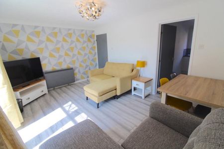 2 bedroom apartment to rent - Photo 2