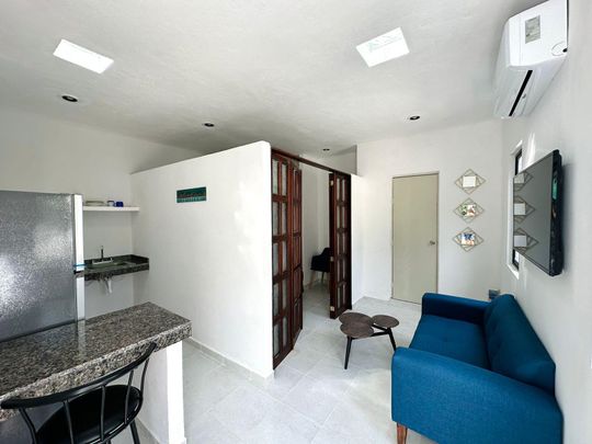 Estudio amueblado, en planta alta, a un costado de Altabrisa. - Photo 1