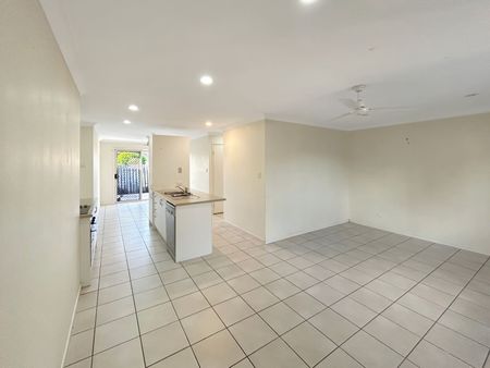 19/8 Rosegum Place, 4301, Redbank Plains Qld - Photo 5