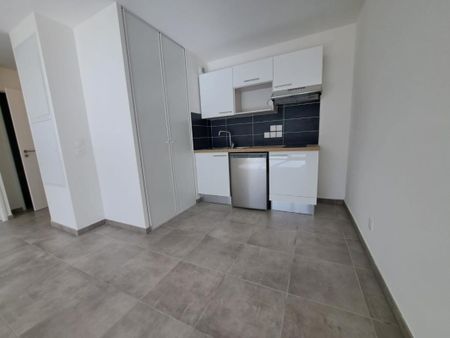 Location Appartement 2 pièces 46m² SCIONZIER 74950 - Photo 4