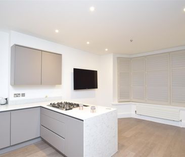 Greenbank, Green Lane, Northwood, HA6 - Photo 6