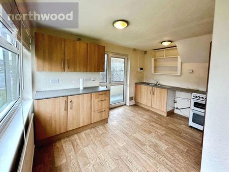 The Paddock, Boroughbridge Road, YO26 - Photo 2