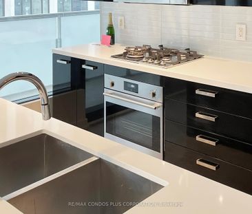 King Charlotte Lofts , #1807 - Photo 5