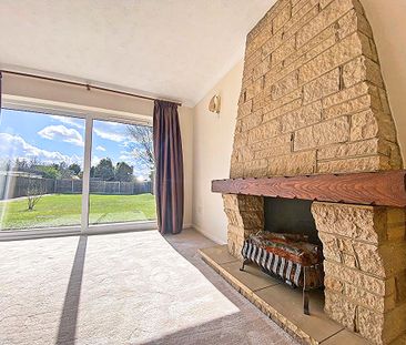 Star Lane, Ash, Aldershot, Surrey, GU12 - Photo 2