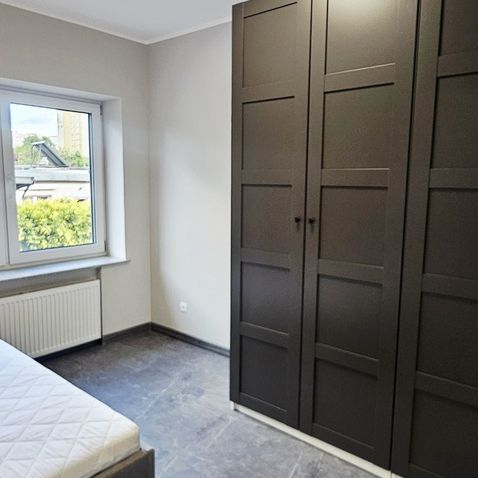 Mieszkanie z ogródkiem i miejscem postojowym - Фото 1