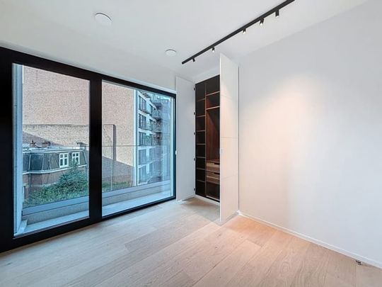 Appartement te huur - Photo 1