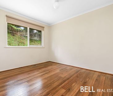 Lovely 3-Bedroom Home with Breathtaking Views - Photo 1