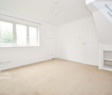 2 bedroom end of terrace house to rent - Photo 2