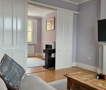 4 Bed Terraced House, Wandsworth Road, SW8 - Photo 2