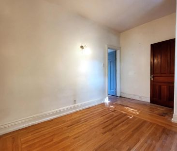 116 Fairholt Road S #2 - Photo 1