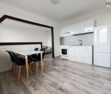 Pronájem bytu 1+1 40 m2 - Photo 1