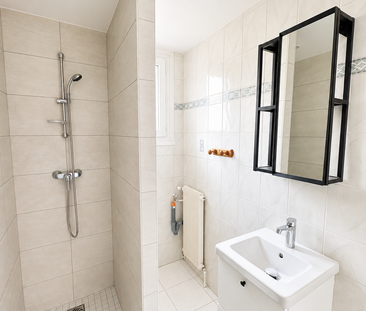 Location Appartement 2 pièces 40m² GRENOBLE 38000 - Photo 4