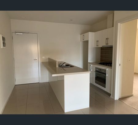 14/947 Mt Alexander Road, Essendon, Vic 3040 - Photo 2