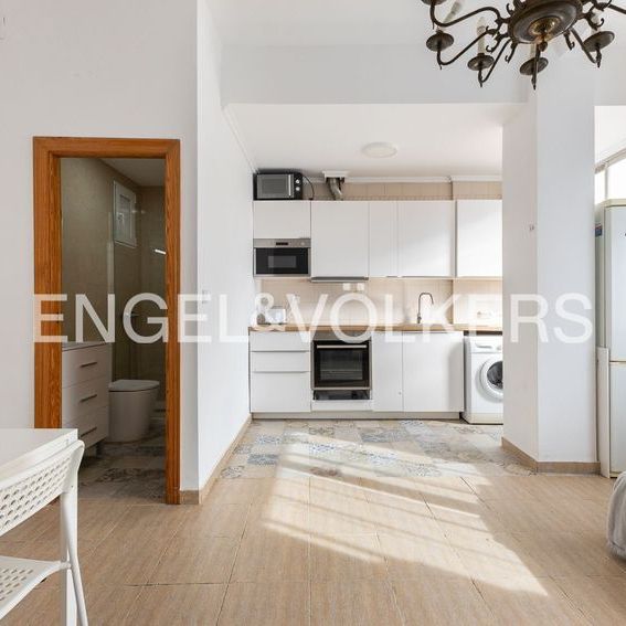 Alquiler de piso en Avenida del Cardenal Benlloch - Photo 1