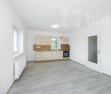 Prostorný byt 2+kk v novostavbě - balkon, sklep a centrum na dosah,... - Фото 6