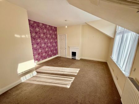2 bedroom terraced house to rent - Photo 4