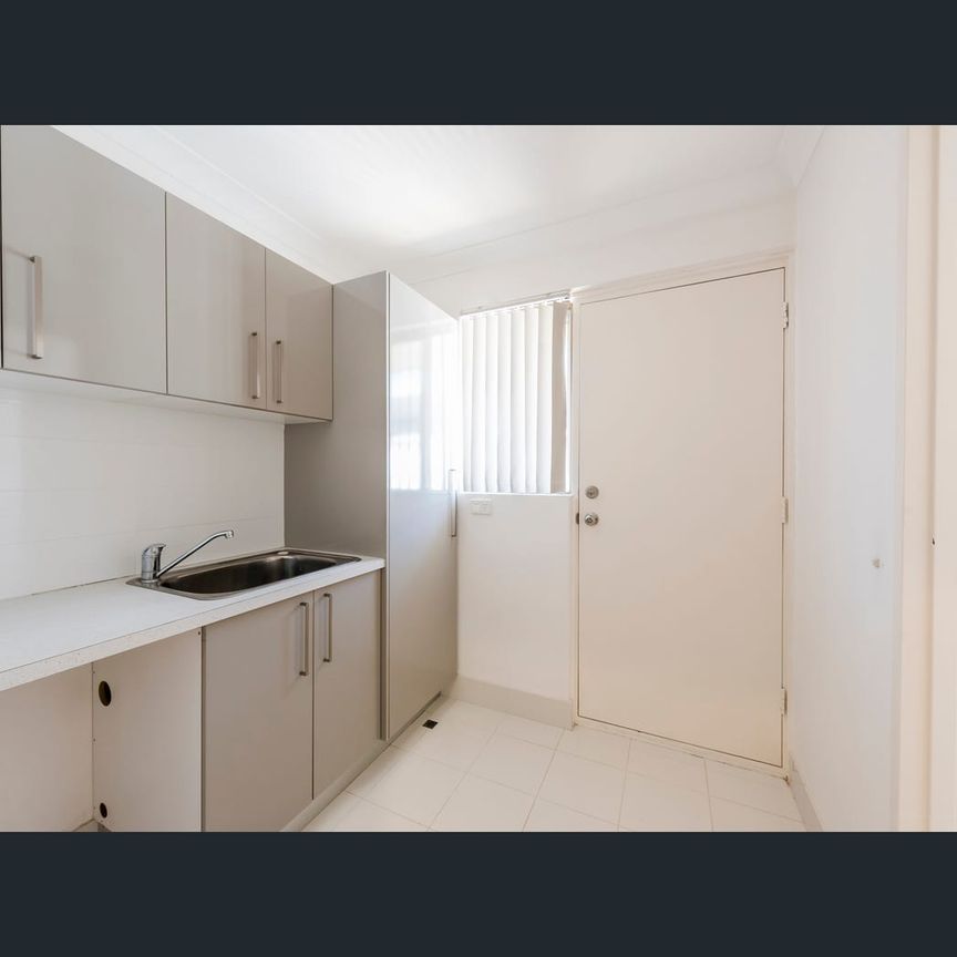 24 Scandrett Way, Bateman, WA 6150 - Photo 1