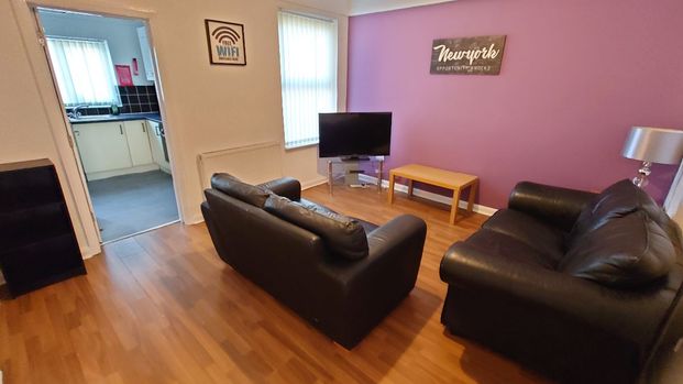 Leopold Rd, Kensington Fields. - Photo 1